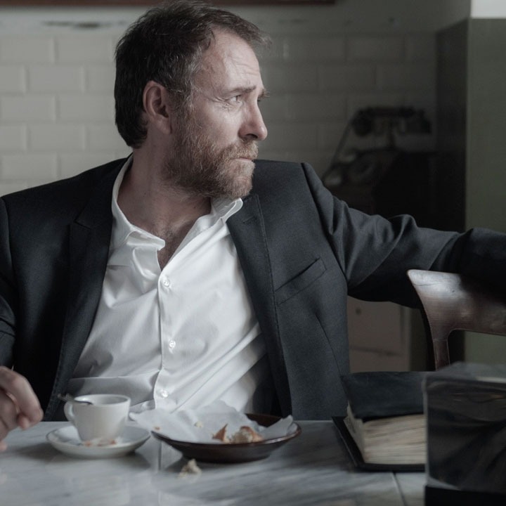 המקום - ביקורת סרט