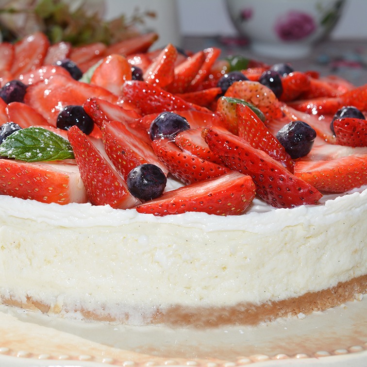 עוגת גבינה עם קרם שמנת חמוצה