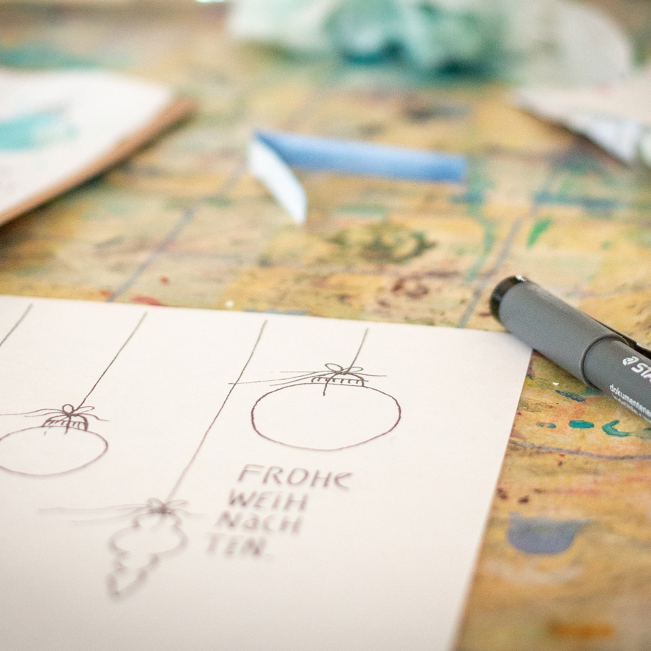 ציור יהלומים: יצירת אומנות נוצצת בסגנון עשה זאת בעצמך